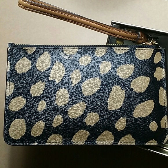 🌷COACH BOXED WRISTLET🌷🌷 - Picture 7 of 8